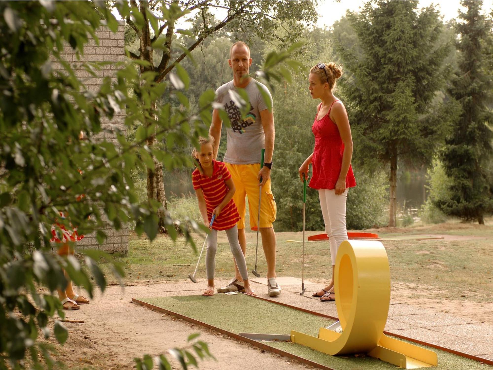 Restyled Bungalow With Dishwasher, In Natural Surroundings Mierlo Esterno foto
